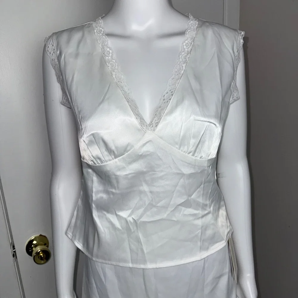 Commense Satin Mini Lace Trim Open‎ Back Sleeveless 2 piece set White Size Small